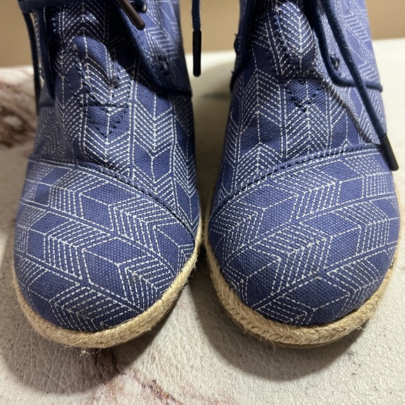 TOMS Desert Wedge Ink Sashiko Espadrilles Ankle Booties Size 7.5 - Picture 5 of 10